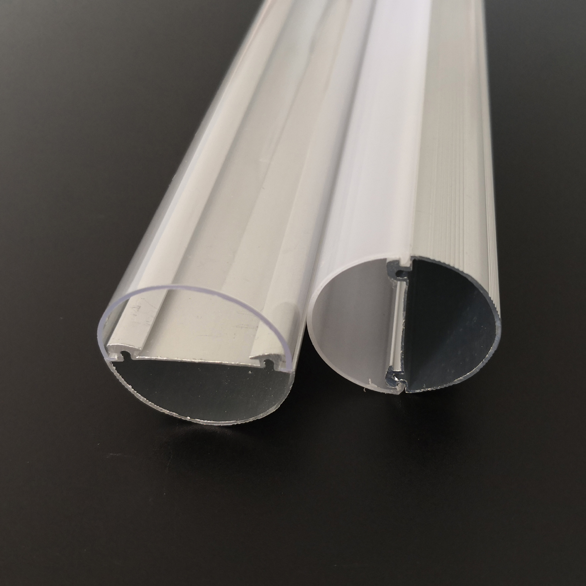 La tercera razón de la corrosión superficial de los perfiles de extrusión de aluminio.