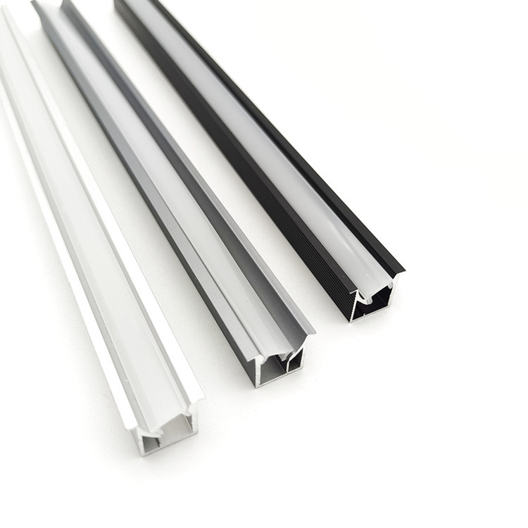 Proceso de extrusión de perfiles de aluminio LED de baja temperatura y alta velocidad.