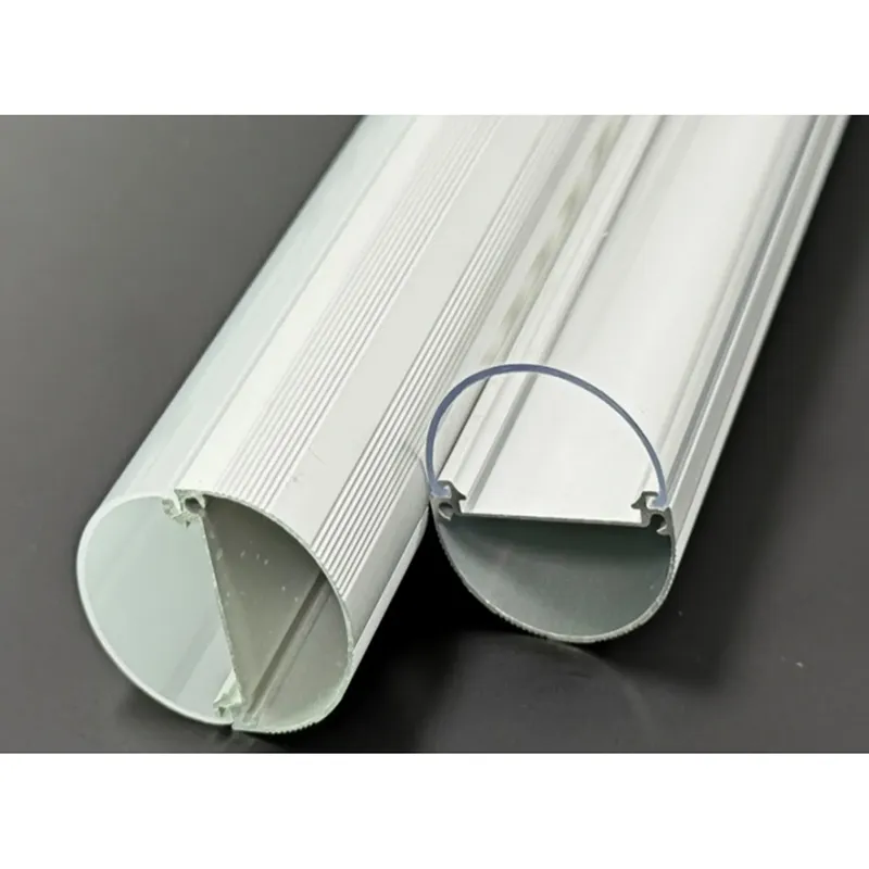 Carcasa de lámpara de riel